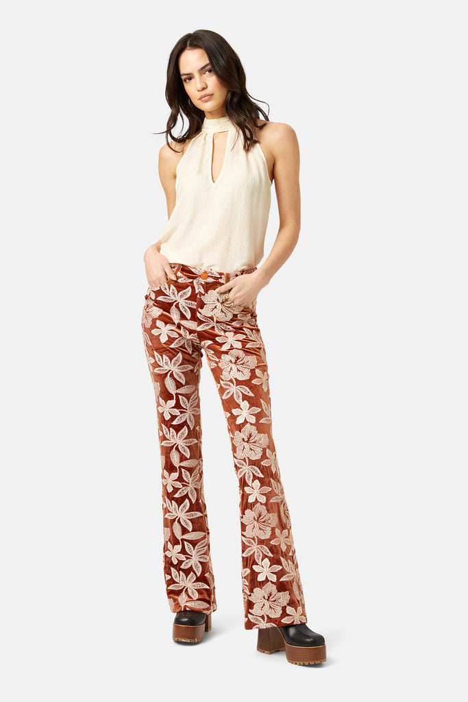 Barely Flare Pant 32