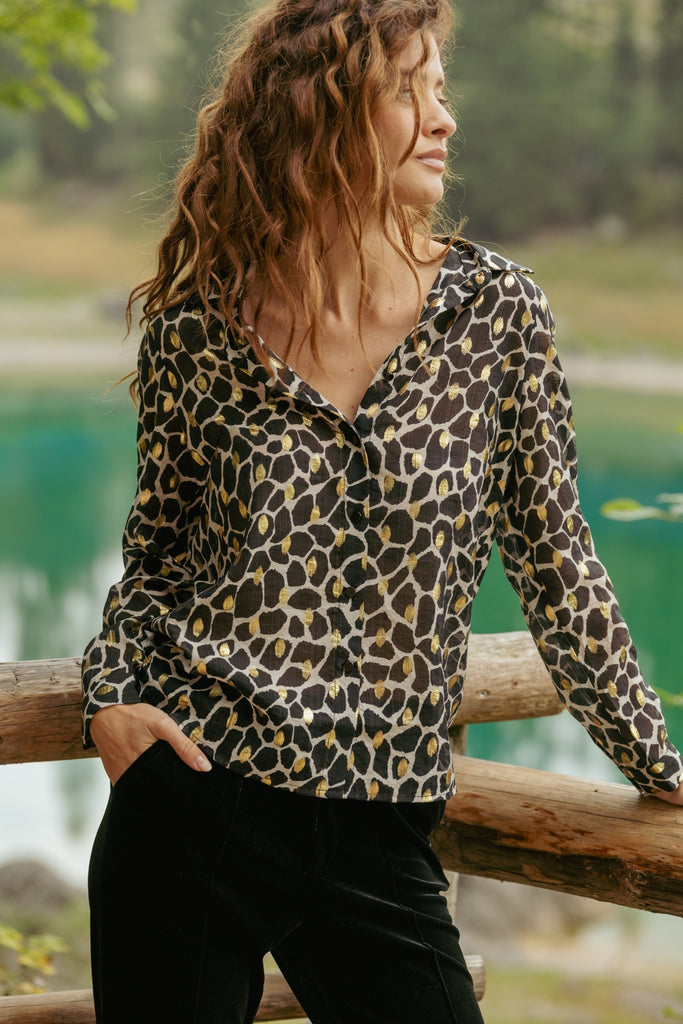 Stepping Stones Peek Shirt