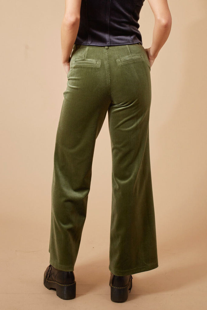 Corrie Bratter Clan Trousers in Green